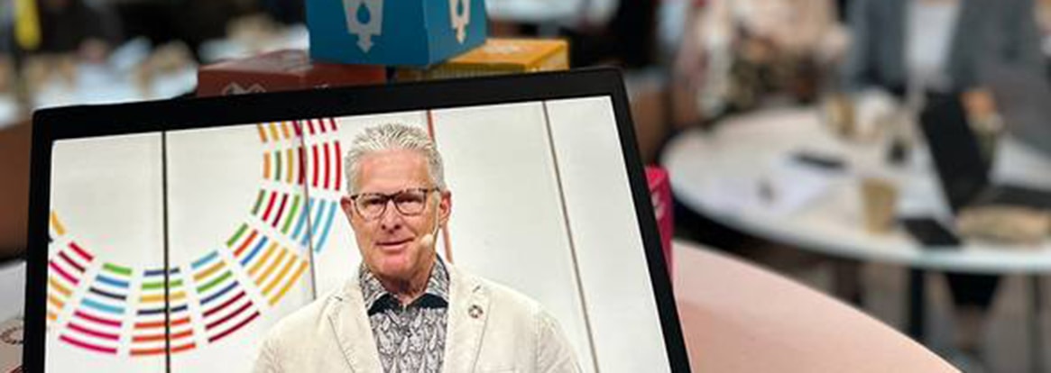 A Sustainable Tomorrow med nätverkande personer